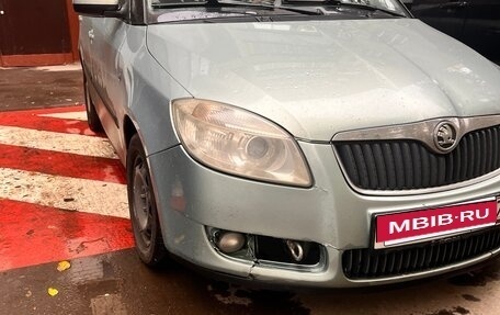 Skoda Fabia II, 2010 год, 600 000 рублей, 2 фотография