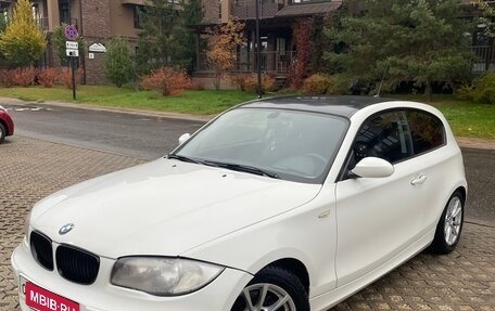 BMW 1 серия, 2008 год, 645 000 рублей, 2 фотография