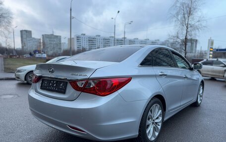 Hyundai Sonata VI, 2013 год, 950 000 рублей, 2 фотография