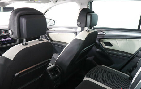 Volkswagen Tiguan II, 2019 год, 2 597 000 рублей, 12 фотография