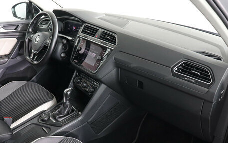 Volkswagen Tiguan II, 2019 год, 2 597 000 рублей, 10 фотография