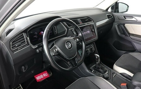 Volkswagen Tiguan II, 2019 год, 2 597 000 рублей, 9 фотография