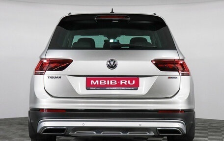 Volkswagen Tiguan II, 2019 год, 2 597 000 рублей, 6 фотография