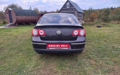 Volkswagen Passat B6, 2006 год, 450 000 рублей, 3 фотография