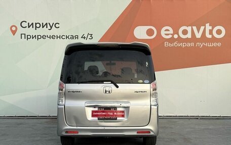 Honda Stepwgn IV, 2010 год, 1 700 000 рублей, 5 фотография