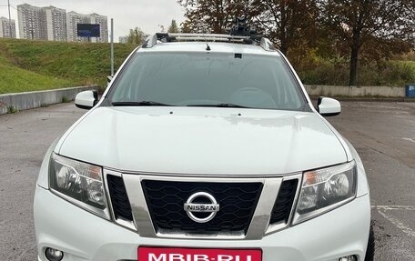 Nissan Terrano III, 2014 год, 1 050 000 рублей, 2 фотография