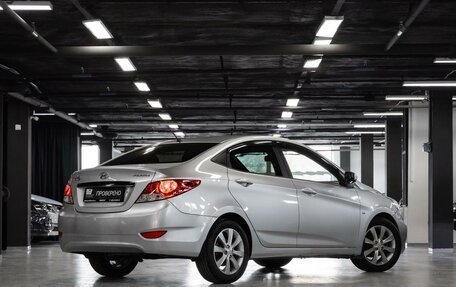 Hyundai Solaris II рестайлинг, 2011 год, 595 000 рублей, 2 фотография