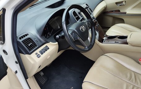 Toyota Venza I, 2013 год, 1 850 000 рублей, 13 фотография
