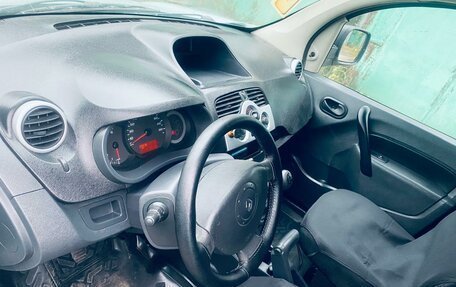 Renault Kangoo II рестайлинг, 2011 год, 550 000 рублей, 27 фотография