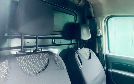 Renault Kangoo II рестайлинг, 2011 год, 550 000 рублей, 26 фотография