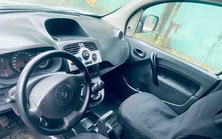 Renault Kangoo II рестайлинг, 2011 год, 550 000 рублей, 21 фотография