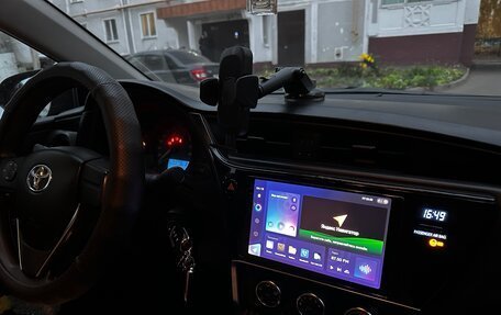 Toyota Corolla, 2017 год, 1 260 000 рублей, 2 фотография