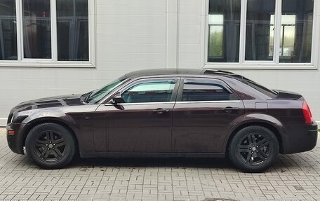 Chrysler 300C II, 2004 год, 500 000 рублей, 7 фотография
