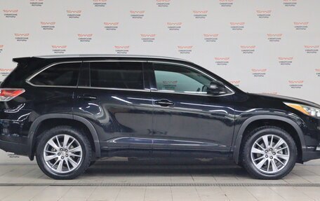 Toyota Highlander III, 2014 год, 3 250 000 рублей, 2 фотография