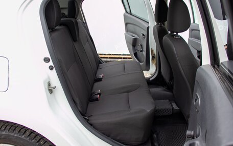 Renault Logan II, 2017 год, 495 000 рублей, 10 фотография
