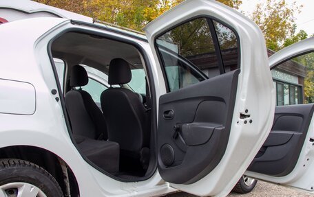 Renault Logan II, 2017 год, 495 000 рублей, 9 фотография