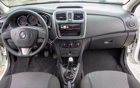 Renault Logan II, 2017 год, 495 000 рублей, 14 фотография