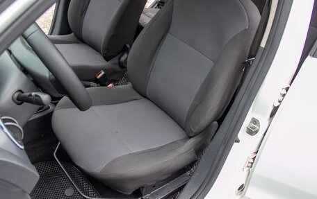 Renault Logan II, 2017 год, 495 000 рублей, 17 фотография