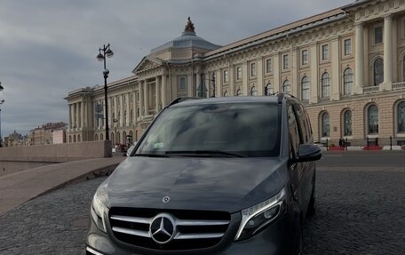 Mercedes-Benz V-Класс, 2022 год, 7 999 999 рублей, 1 фотография