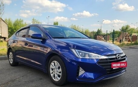 Hyundai Avante, 2018 год, 1 350 000 рублей, 4 фотография