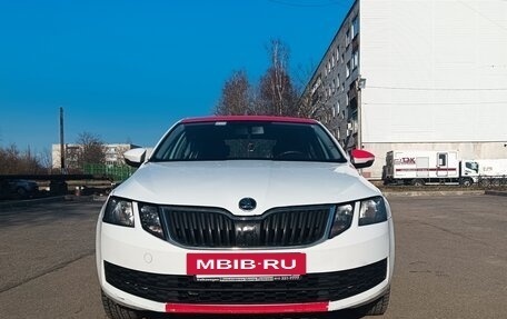 Skoda Octavia, 2017 год, 680 000 рублей, 3 фотография