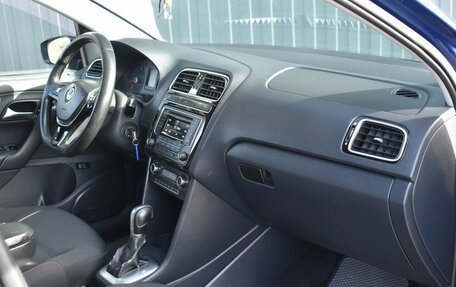 Volkswagen Polo VI (EU Market), 2017 год, 869 999 рублей, 23 фотография