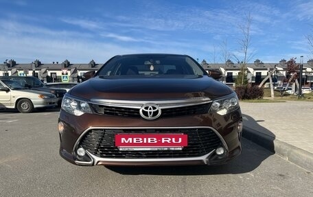 Toyota Camry, 2017 год, 2 450 000 рублей, 3 фотография