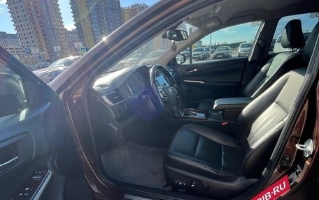 Toyota Camry, 2017 год, 2 450 000 рублей, 9 фотография