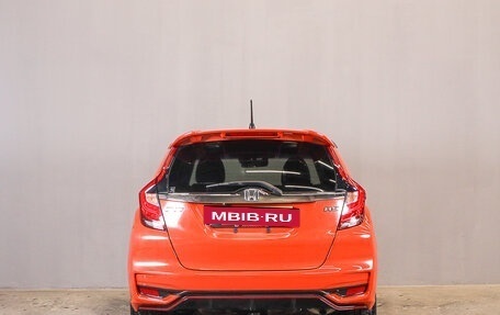 Honda Fit III, 2018 год, 1 899 000 рублей, 5 фотография