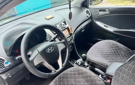 Hyundai Solaris II рестайлинг, 2016 год, 1 300 000 рублей, 7 фотография