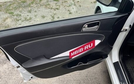 Hyundai Solaris II рестайлинг, 2016 год, 1 300 000 рублей, 9 фотография