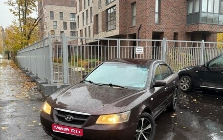 Hyundai Sonata VI, 2005 год, 380 000 рублей, 1 фотография