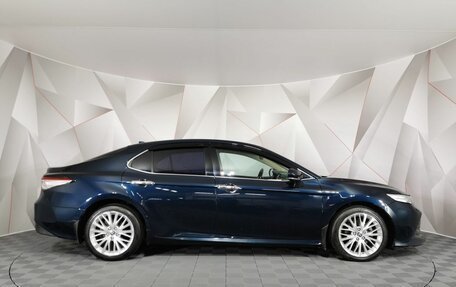 Toyota Camry, 2018 год, 2 045 450 рублей, 6 фотография