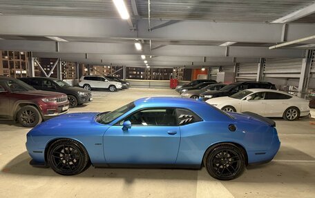 Dodge Challenger III рестайлинг 2, 2019 год, 4 500 000 рублей, 7 фотография