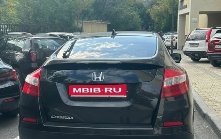 Honda Crosstour I рестайлинг, 2014 год, 1 750 000 рублей, 2 фотография
