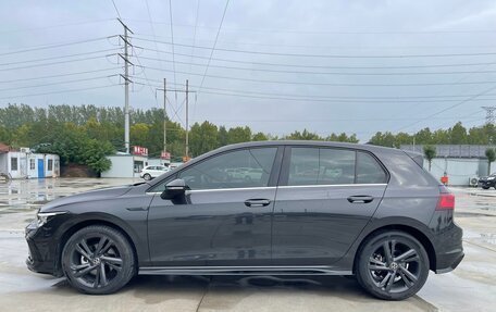 Volkswagen Golf VIII, 2022 год, 2 640 000 рублей, 7 фотография