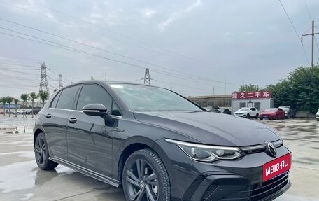 Volkswagen Golf VIII, 2022 год, 2 640 000 рублей, 3 фотография