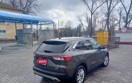 Ford Escape, 2019 год, 1 850 000 рублей, 2 фотография