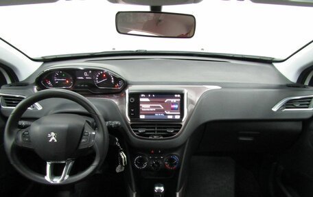 Peugeot 2008 II, 2014 год, 870 000 рублей, 17 фотография