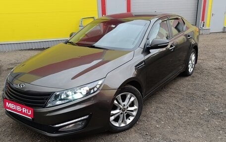 KIA Optima III, 2011 год, 1 000 000 рублей, 3 фотография