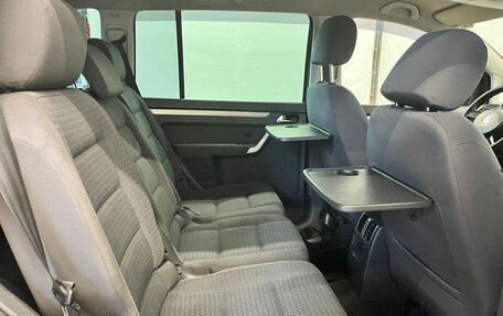 Volkswagen Touran III, 2005 год, 550 000 рублей, 11 фотография