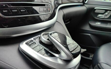 Mercedes-Benz V-Класс, 2017 год, 5 200 000 рублей, 8 фотография