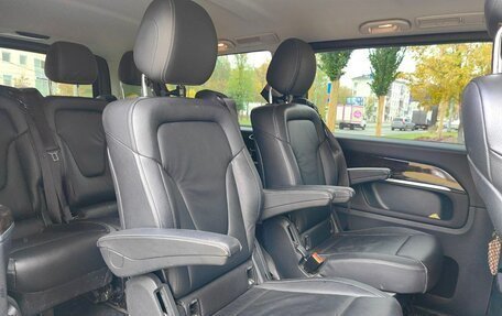 Mercedes-Benz V-Класс, 2017 год, 5 200 000 рублей, 12 фотография