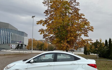 Hyundai Solaris II рестайлинг, 2013 год, 890 000 рублей, 2 фотография