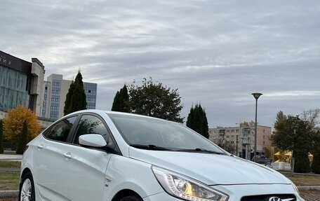 Hyundai Solaris II рестайлинг, 2013 год, 890 000 рублей, 13 фотография