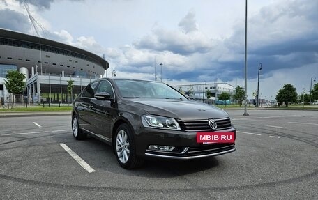 Volkswagen Passat B7, 2013 год, 1 225 000 рублей, 2 фотография