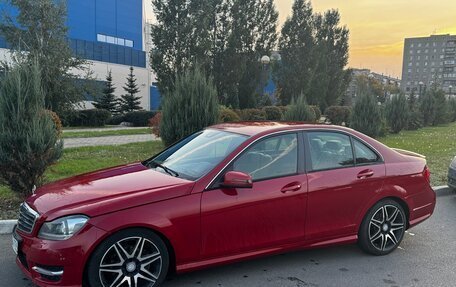 Mercedes-Benz C-Класс, 2013 год, 1 200 000 рублей, 1 фотография