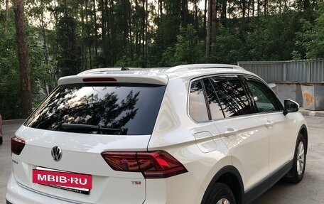 Volkswagen Tiguan II, 2017 год, 1 850 000 рублей, 3 фотография