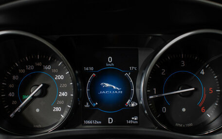 Jaguar F-Pace, 2017 год, 2 930 000 рублей, 12 фотография