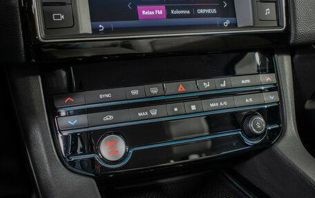 Jaguar F-Pace, 2017 год, 2 930 000 рублей, 17 фотография